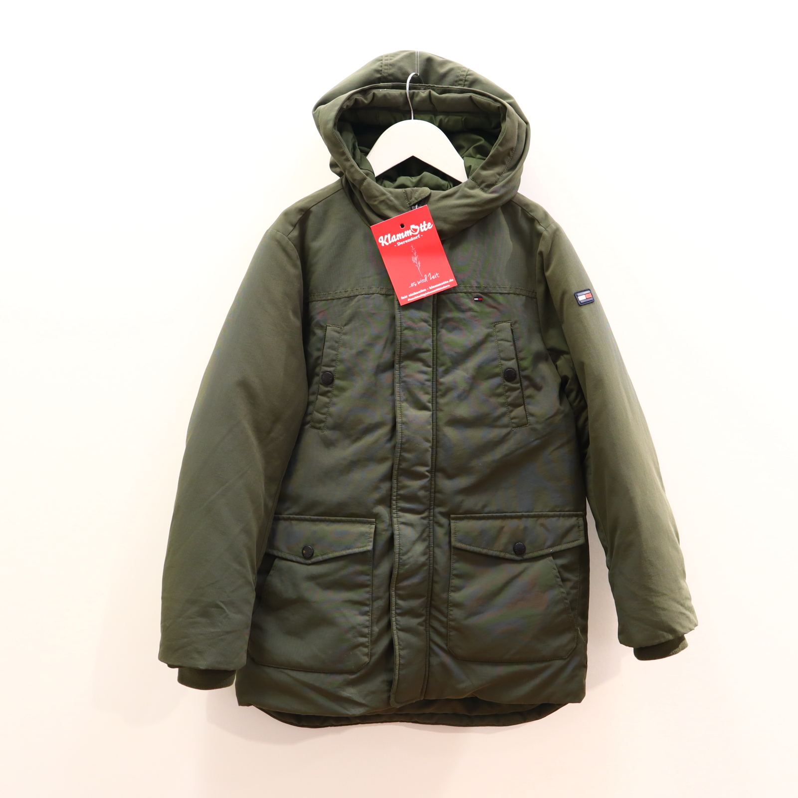 Jacke TOMMY HILFIGER 140 oliv Applikation/Logo Parka Herbst/Winter Kapuzenbesatz fehlt