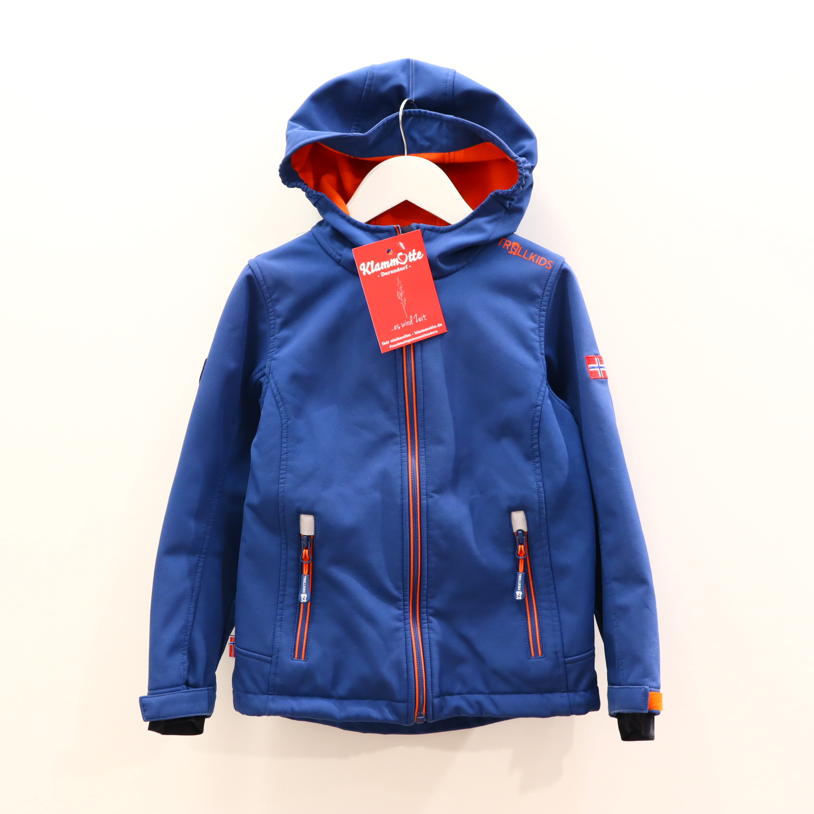 Jacke TROLLKIDS 128 blau Applikation/gestreift/Logo Softshelljacke