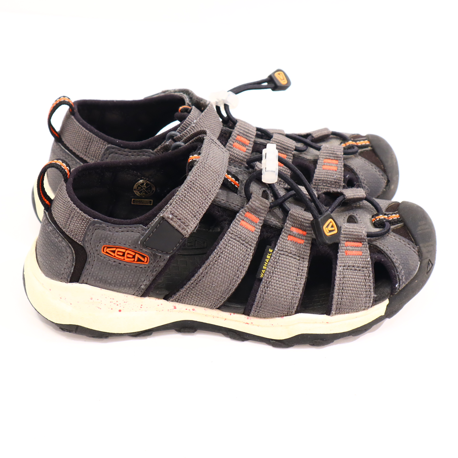 Sandalen KEEN 34 grau/rot/schwarz waschbar leichte gleichmäßige Ablaufspuren