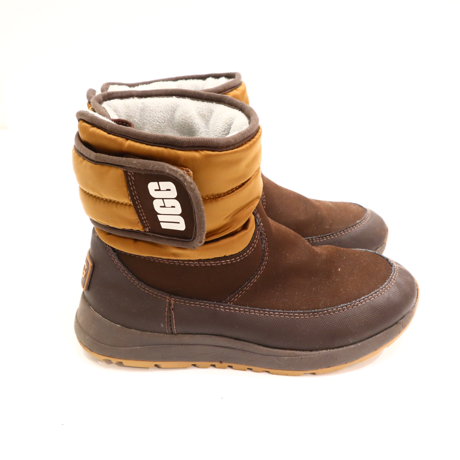 Stiefel UGG 32.5 braun Snowboot Herbst/Winter leichter gleichmäßiger Sohlenabrieb
