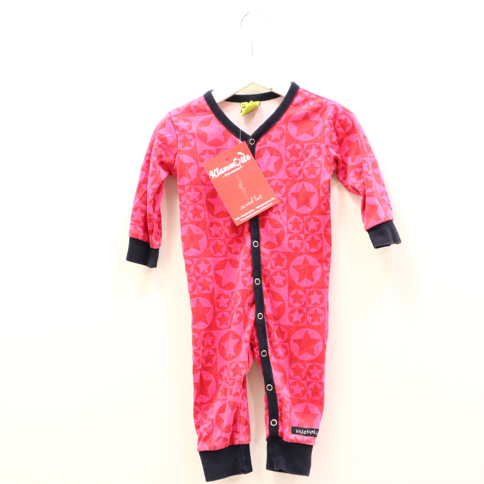 Oberteil VILLERVALLA 68 pink/rot Alloverprint Schlafeinteiler ohne Fuß Bio-Baumwolle