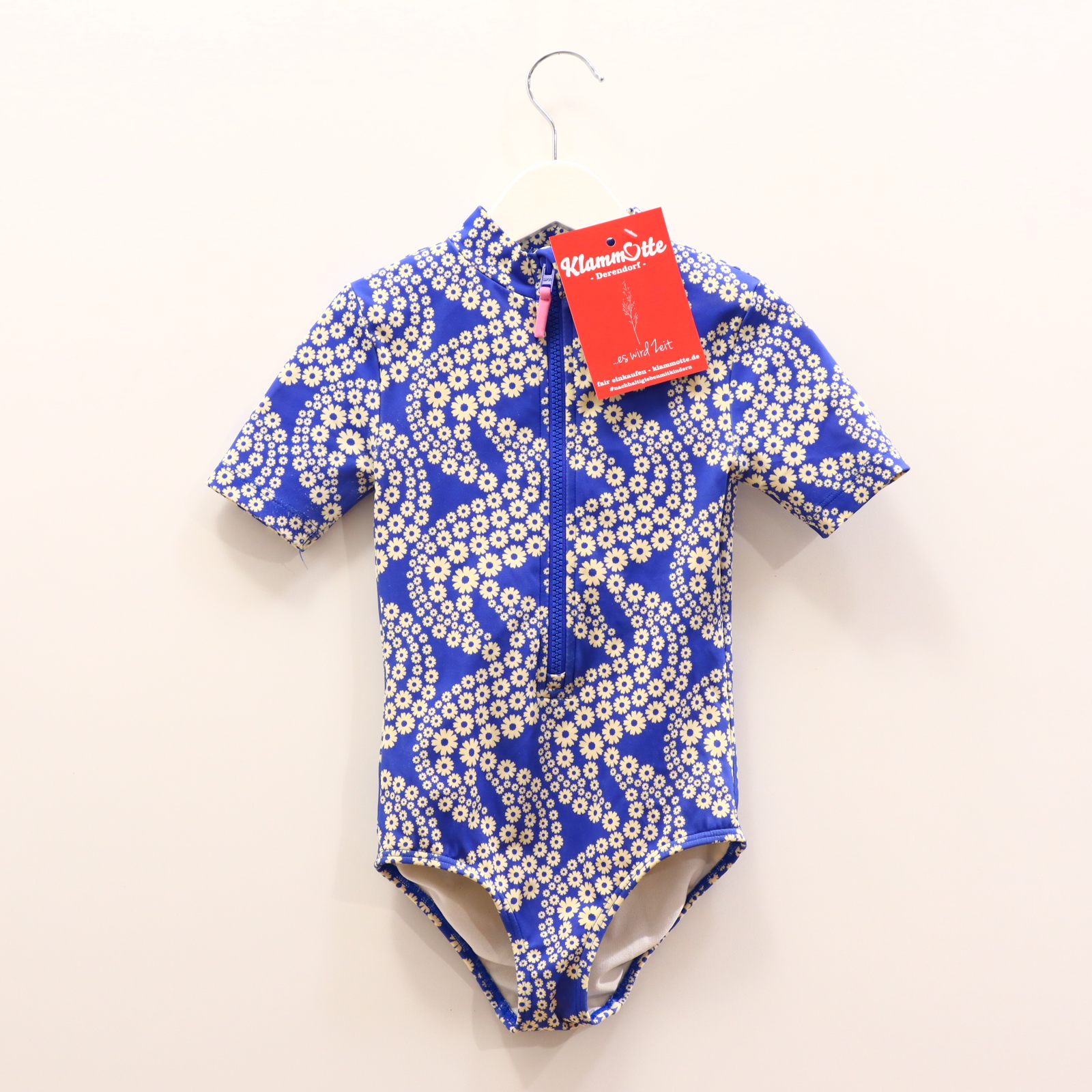 Bademode mini Boden Badeanzug 116 blau/weiß Alloverprint/Blumen