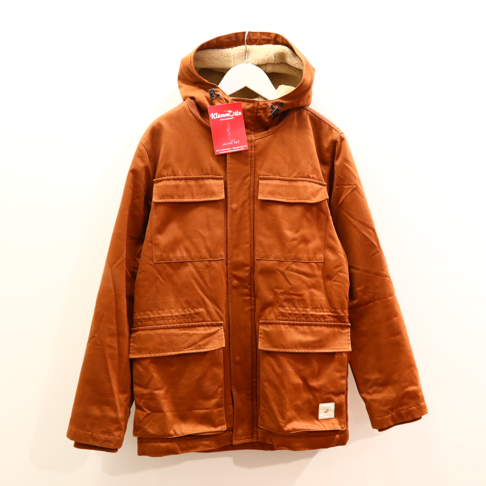 Jacke THOTHIRDS 176/182 karamell Parka Biobaumwolle/recycelter Polyester Teddyfutter Herbst/Winter ganz kleiner blasser Fleck!