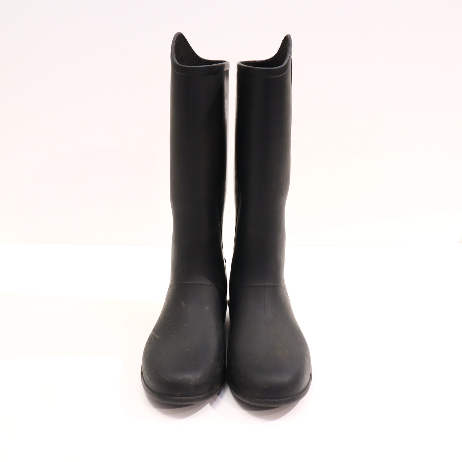 Sportschuh 33 Reitstiefel schwarz Gummi leichte gleichmäßige Ablaufspuren