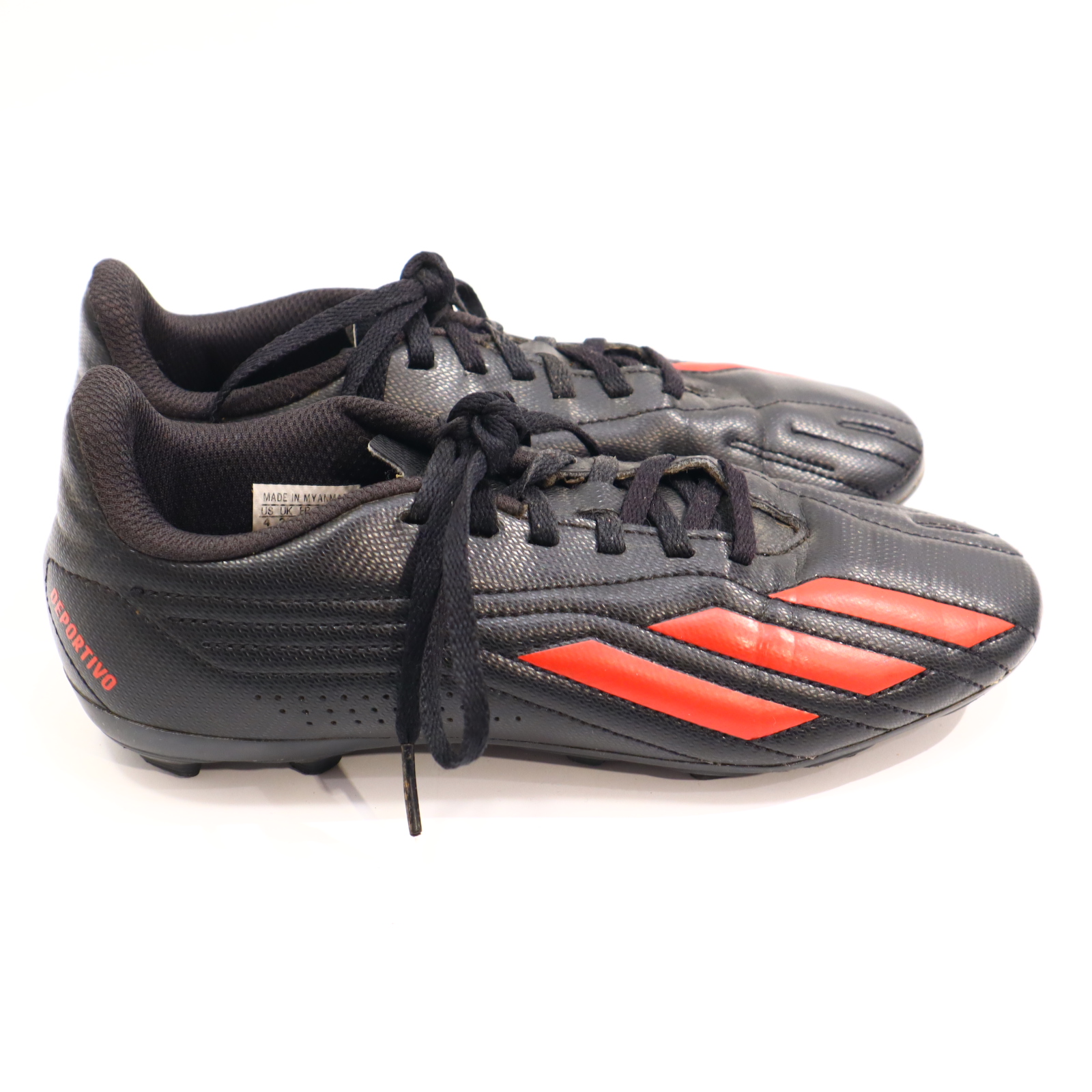 Sportschuh Adidas 36 Fußball/Rasenschuh rot/schwarz Schnürrschuh PREDATOR leichte gleichmäßige Ablaufspuren