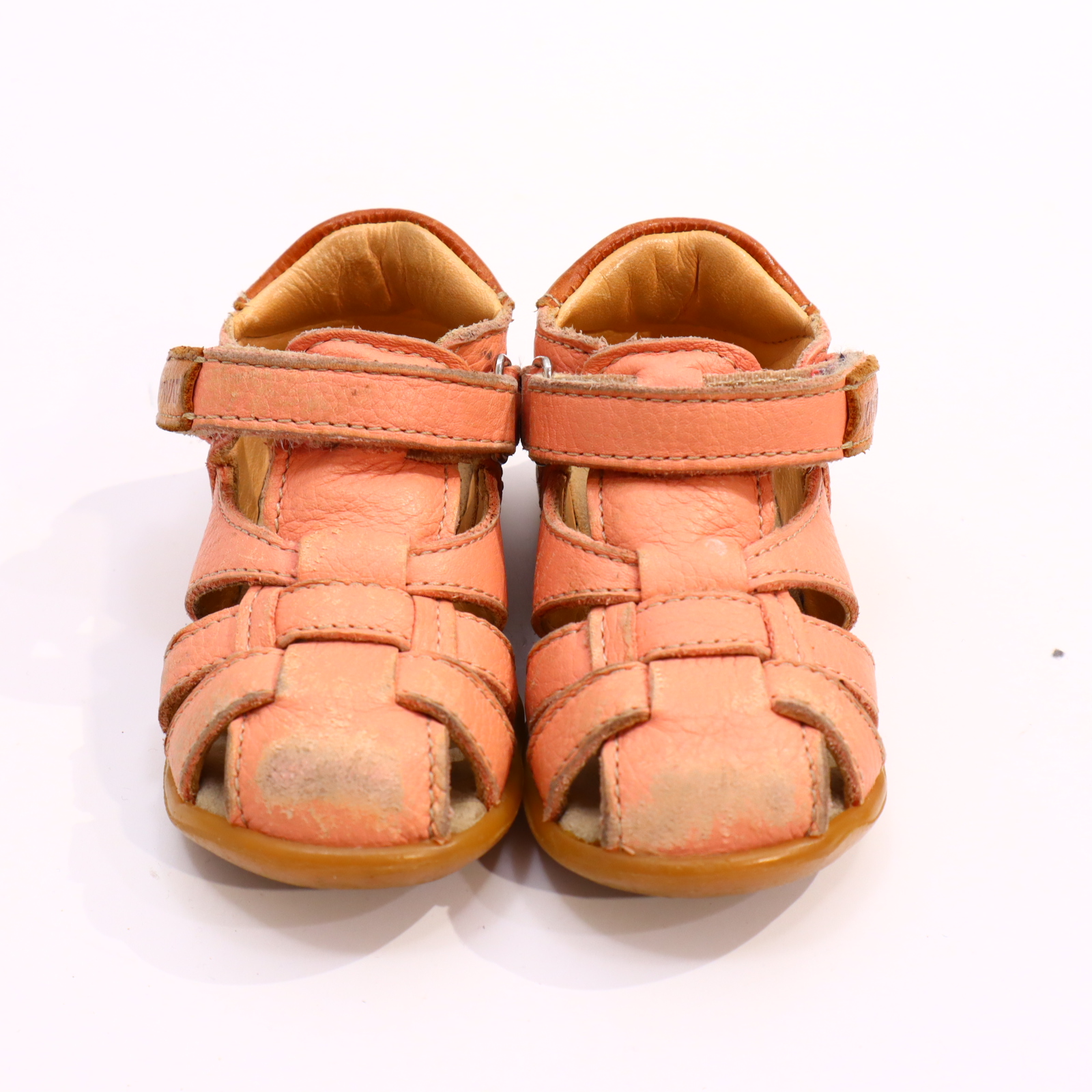 Sandalen KAVAT 21 rosa Leder leichte gleichmäßige Ablaufspuren/leichte Gebrauchsspuren an den Kappen