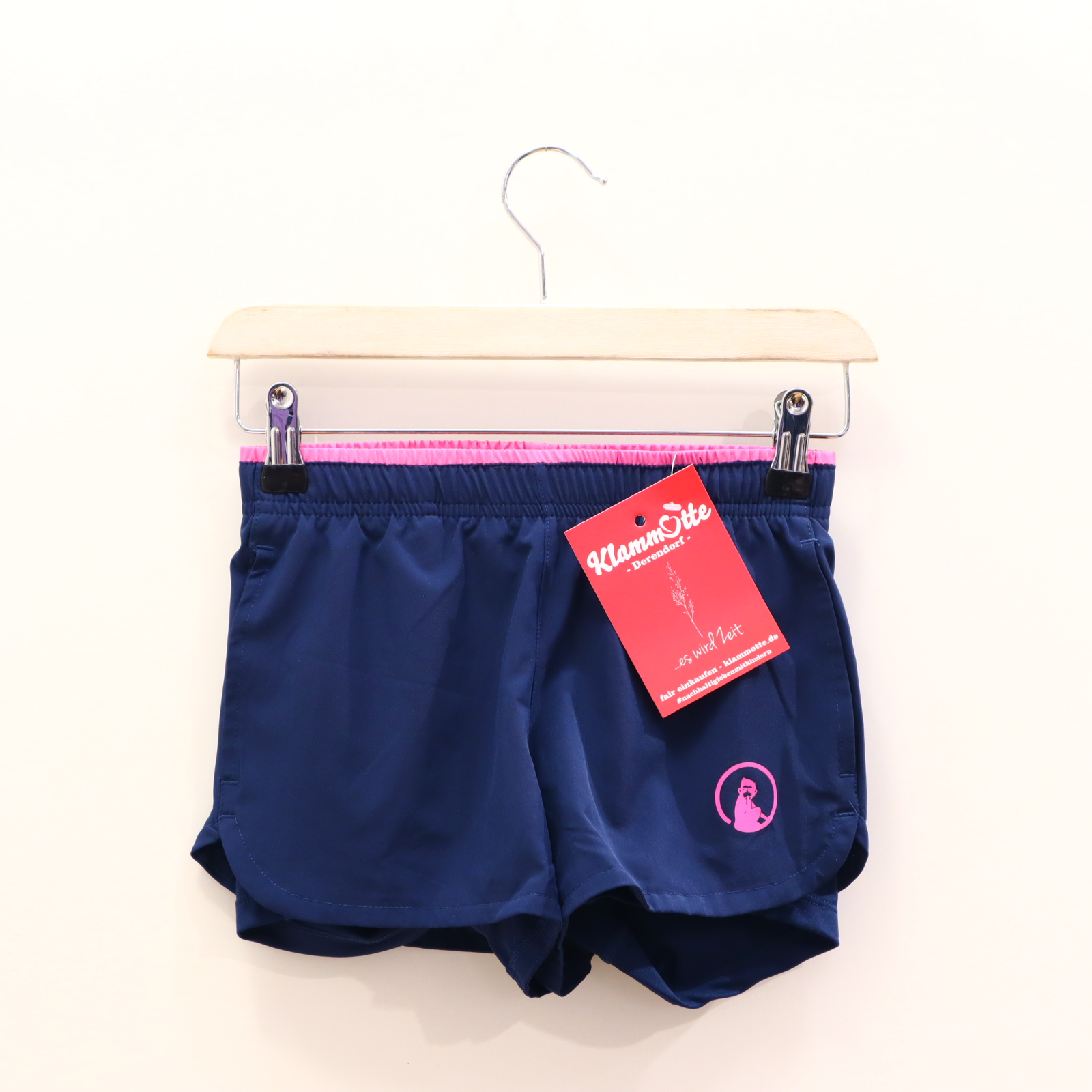 Hose QUIET PLEASE Short/Sporthose 128 blau/pink Logo/Print Elasthan/recyclter Polyester Gummibandzug/Kordelzug