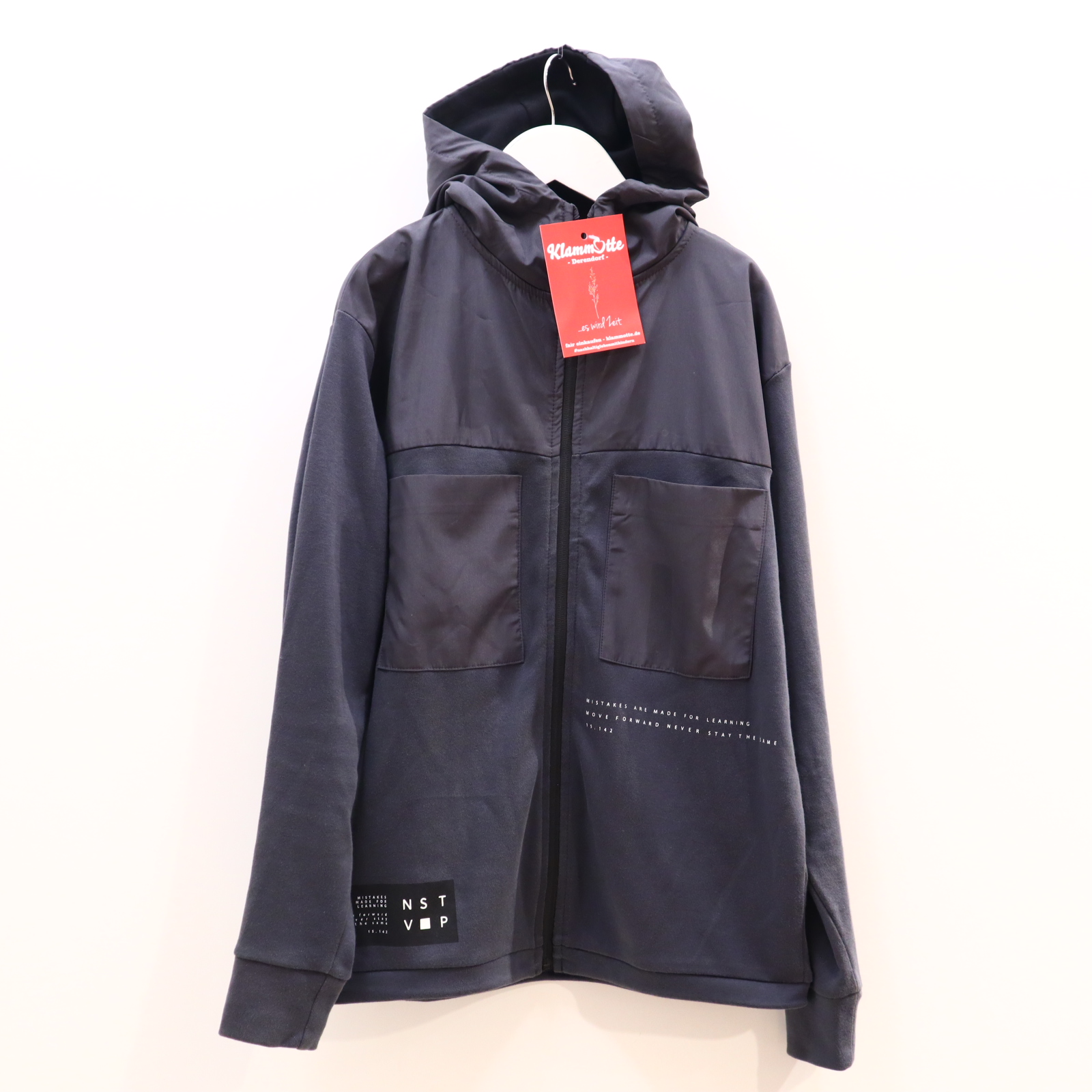 Oberteil ZARA Gr. 152 Kapuzenjacke grau Baumwolle Print Kapuze