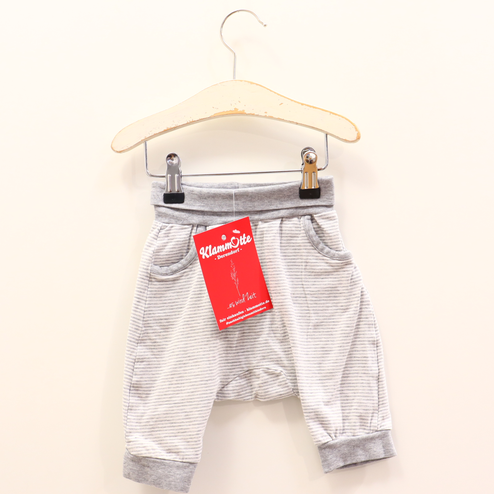 Hosen & Strampler Steiff 68 grau/weiß Applikation/gestreift/Logo Jogger/Schlupfhose Baumwolle/Elasthan/Jersey Komfortbund