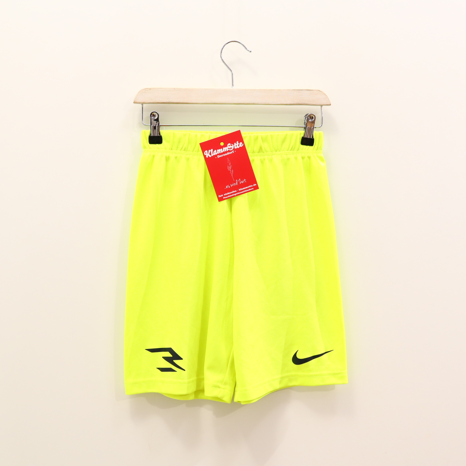 Hose NIKE 134/140/146 Short/Sporthose gelb Logo/Print Gummibandzug