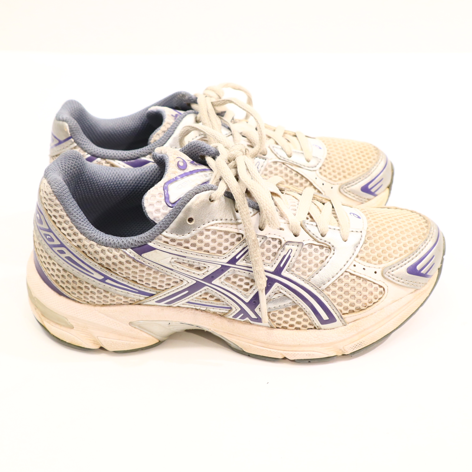 Halbschuhe asics Schnürschuh/Sneaker 35.5 lila/silber/weiß Mesh leichte gleichmäßige Ablaufspuren