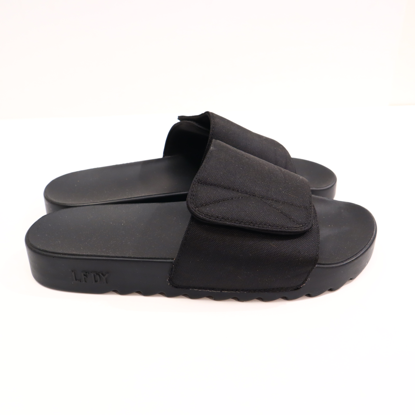 Hausschuhe/Wasserschuhe LFDY 45 schwarz Badeschlappen