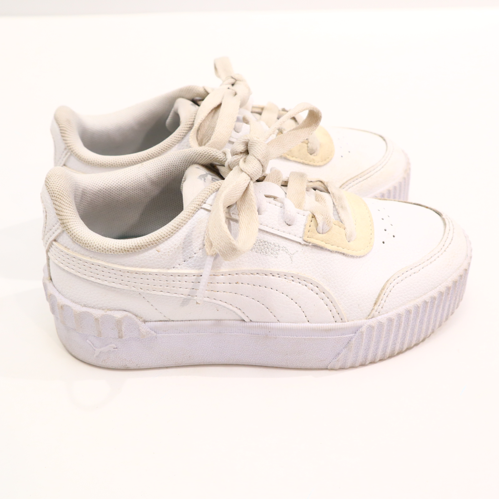 Halbschuhe PUMA Schnürschuh/Sneaker 30 weiß leichte gleichmäßige Ablaufspuren