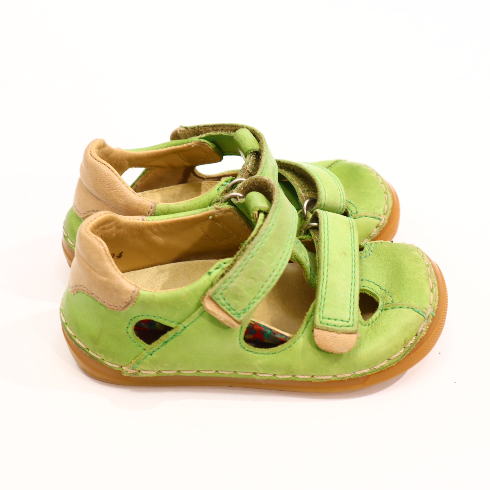 Sandalen froddo 22 grün Leder leichte gleichmäßige Ablaufspuren