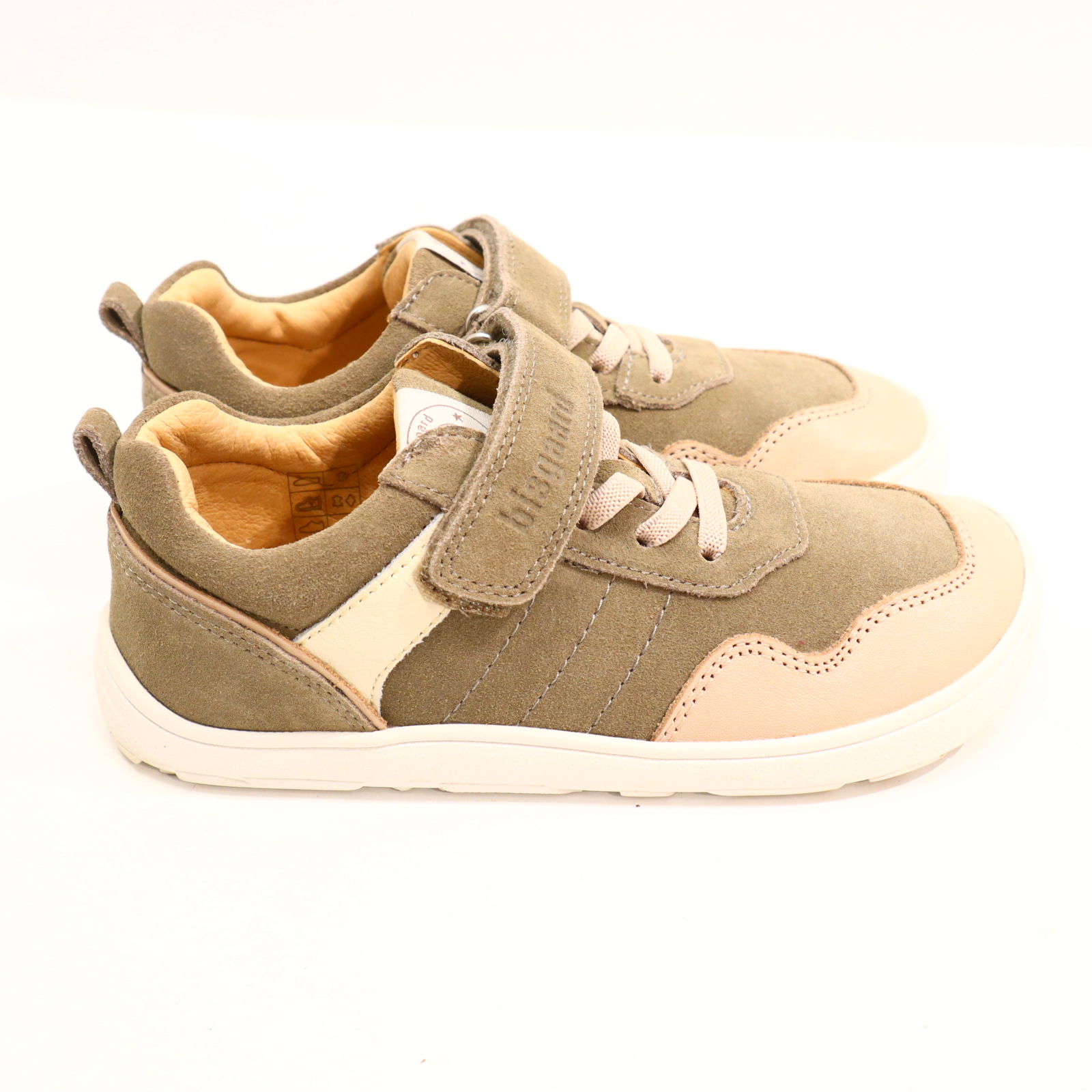 Halbschuhe bisgaard Barfußschuhe/Klett 33 grau/rosa Leder minimale Gebrauchsspuren/sehr gut