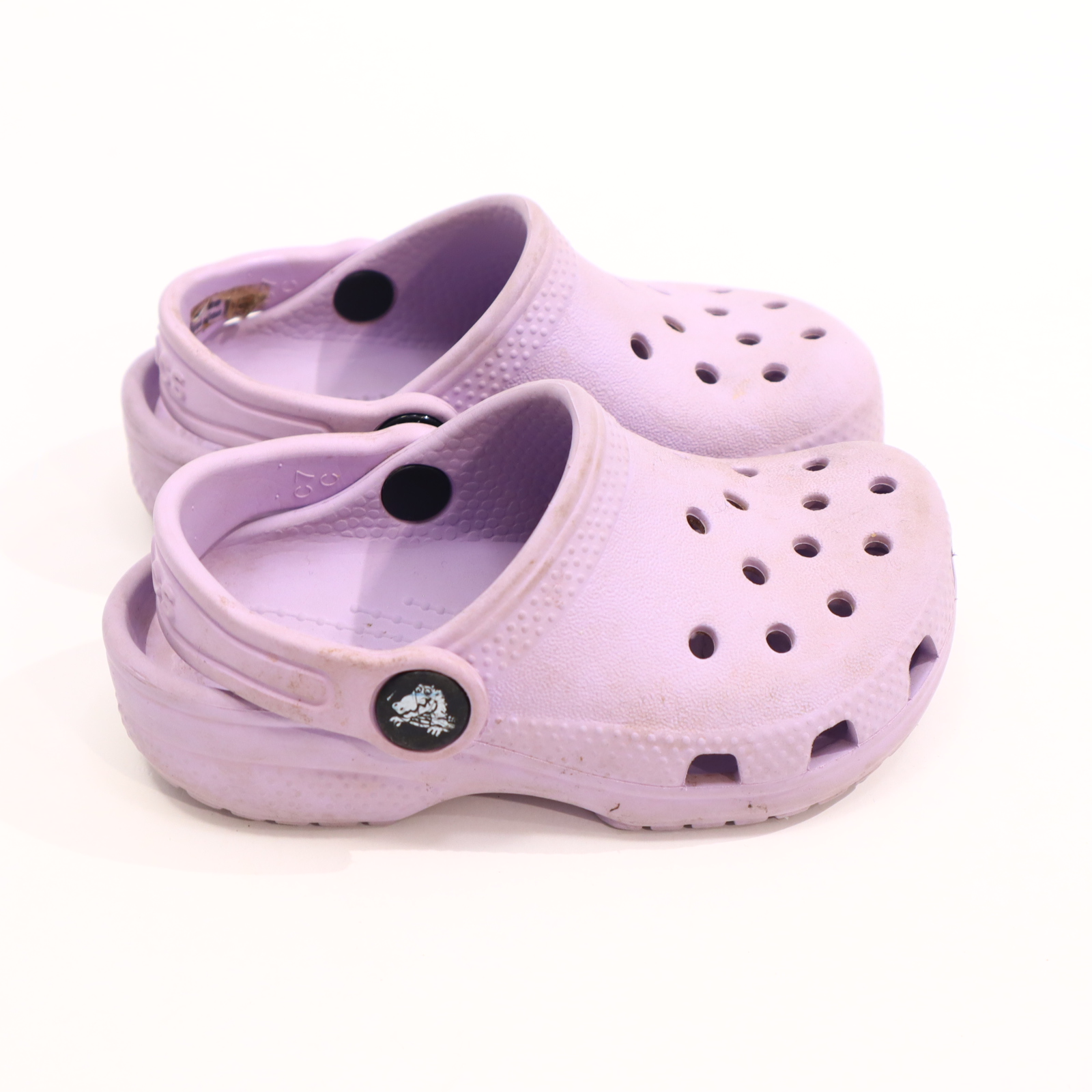 Hausschuhe/Wasserschuhe crocs 23/24 flieder Cloks leichte gleichmäßige Ablaufspuren