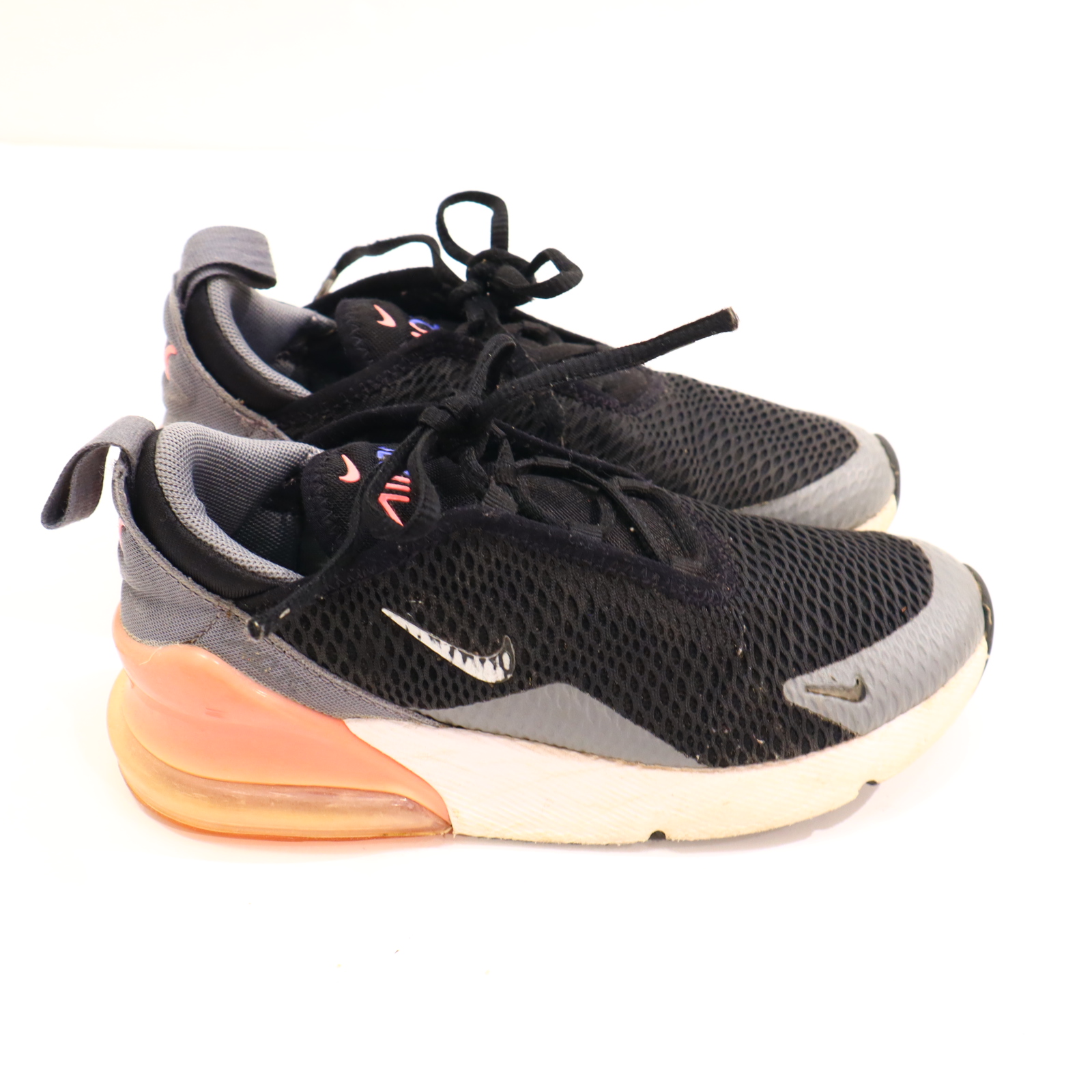 Halbschuhe NIKE Schnürschuh/Sneaker 32 grau/rosa/schwarz/weiß Mesh leichte gleichmäßige Ablaufspuren