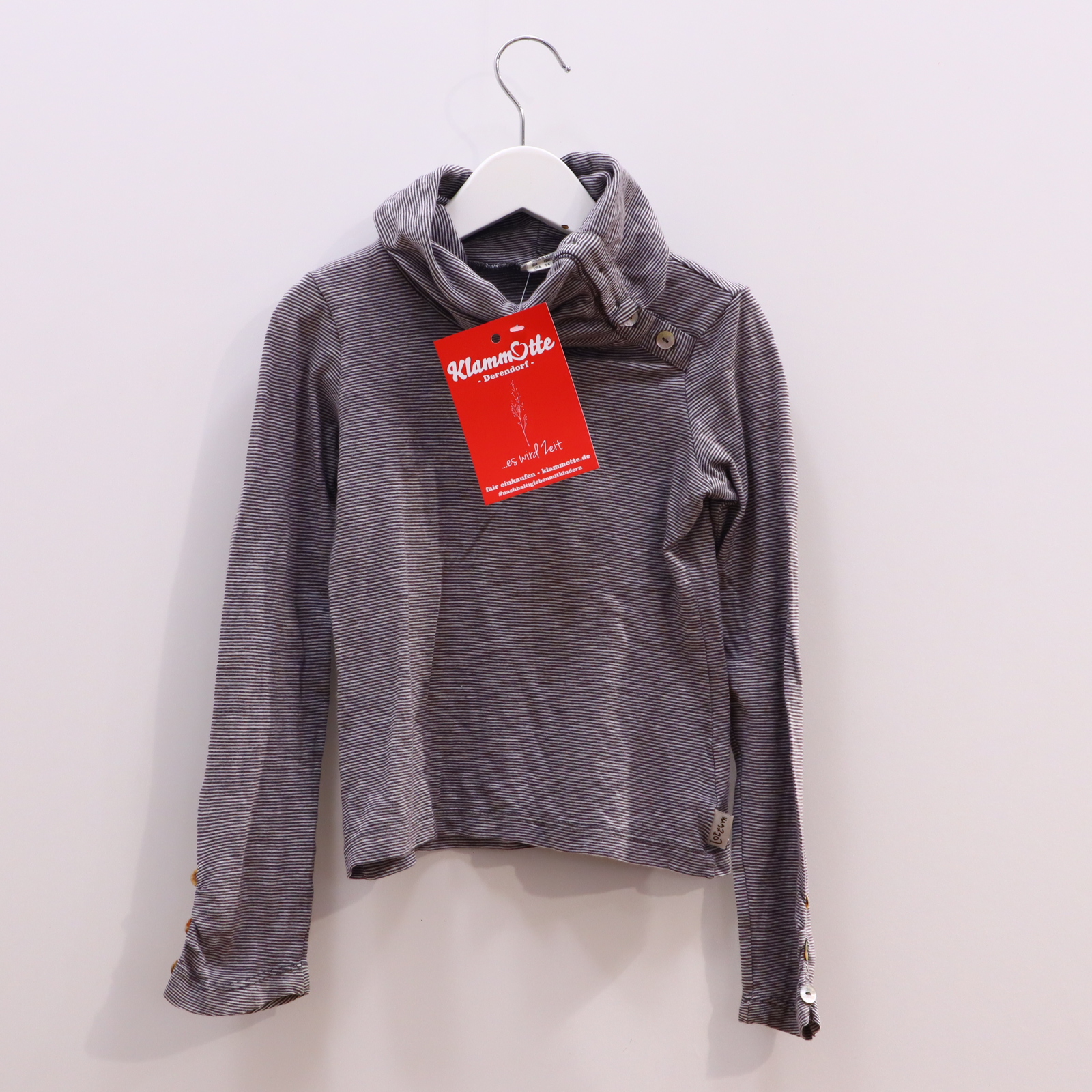 Oberteil jottum 122/128 braun/weiß gestreift langarm Shirt Baumwolle Schalkragen Perlumuttknöpfe