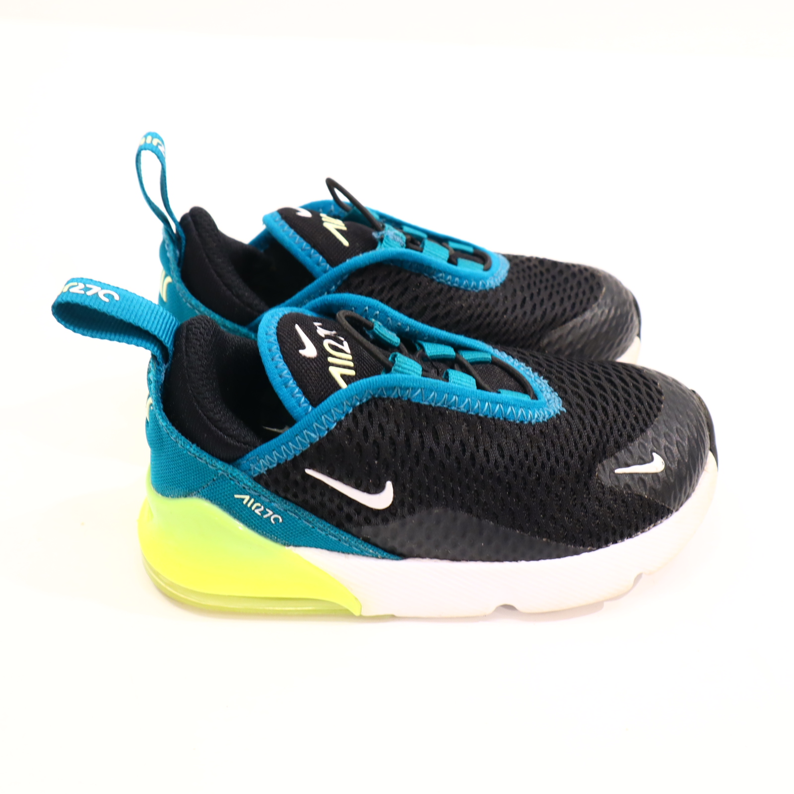 Halbschuhe NIKE Slipper/Sneaker 23.5 grün/schwarz Mesh ganz leichte Ablaufspuren