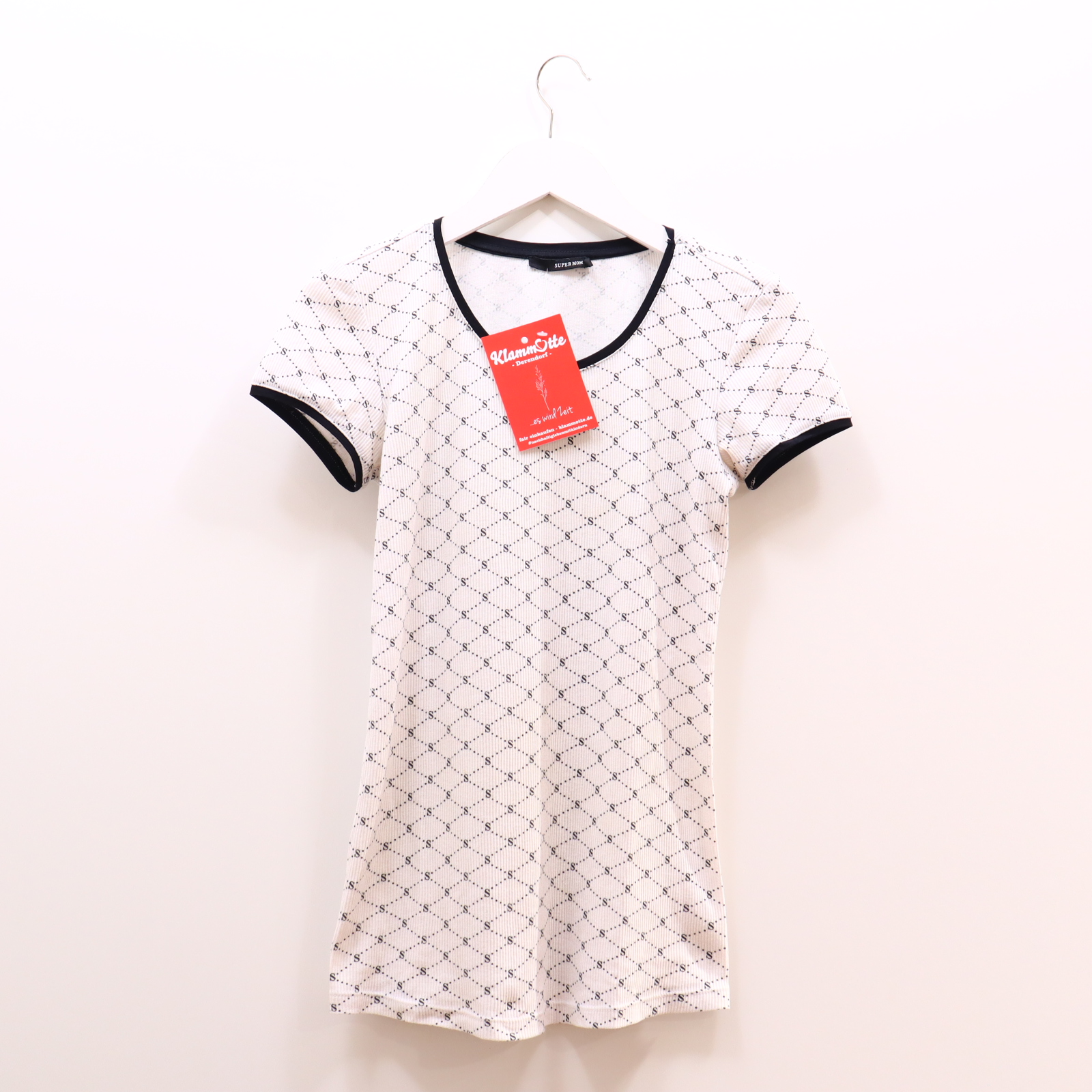 Shirt Supermom XS/34 schwarz/weiß Baumwolle/Polyester Alloverprint/Rippstrick kurzarm