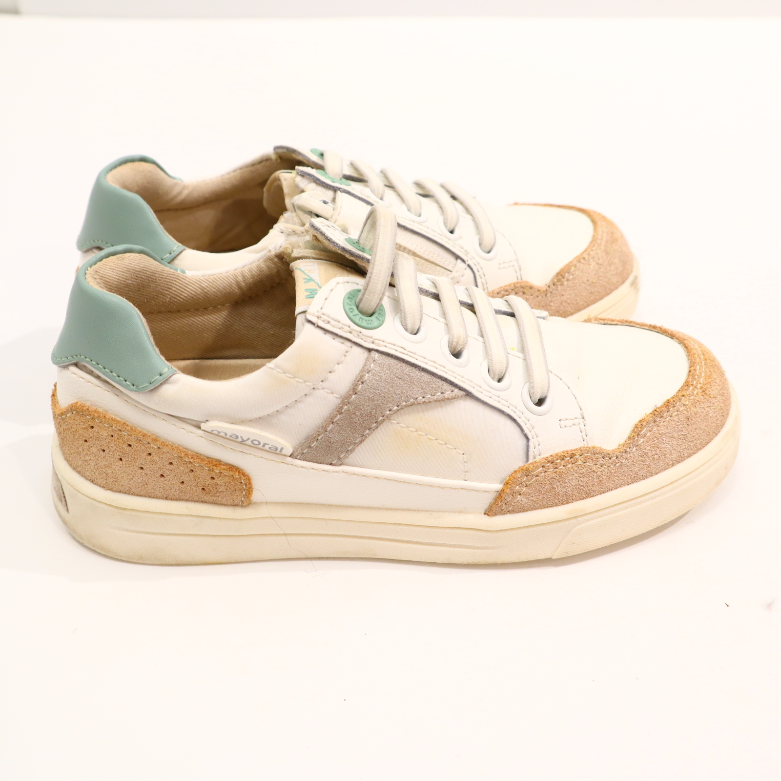 Halbschuhe mayoral Schnürschuh mit Reißverschluß 30 braun/weiß leichte gleichmäßige Ablaufspuren
