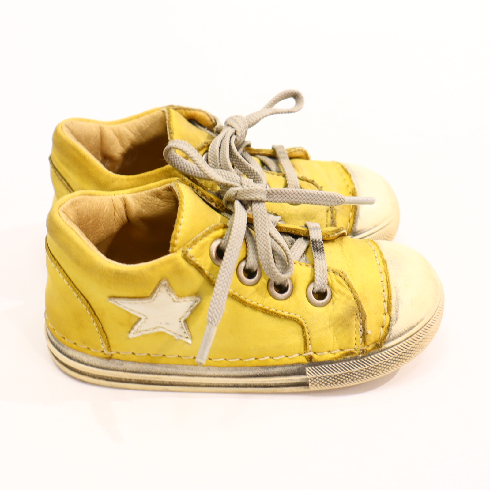 Halbschuhe Däumling Schnürschuh 22 M gelb Leder Abnutzungsspuren an den Kappen/gleichmäßige Ablaufspuren