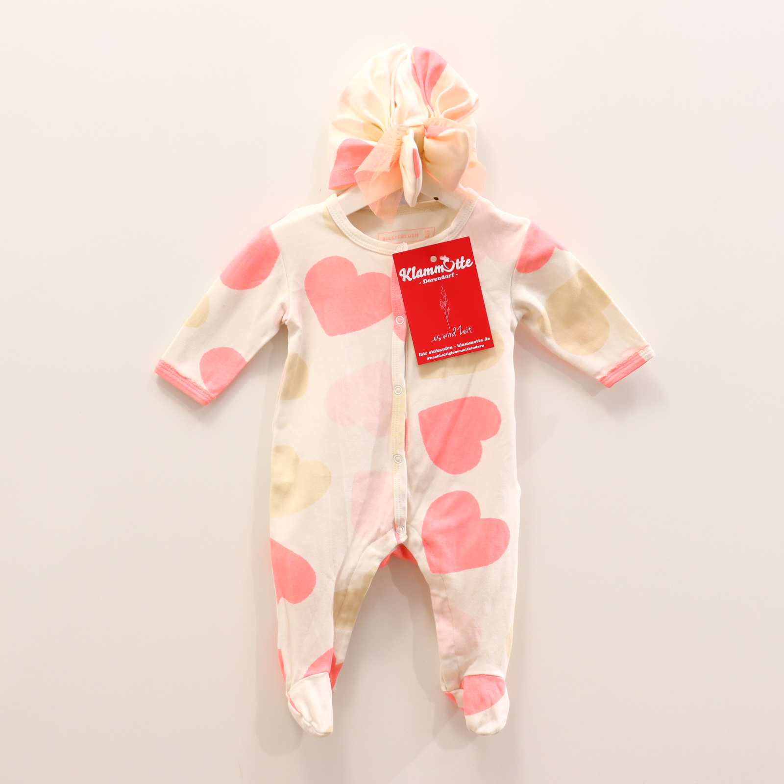 Hosen & Strampler Billieblush 62 creme Alloverprint Einteiler mit Fuß Baumwolle Druckknopfverschluss vorne und im Schritt mit Mütze!