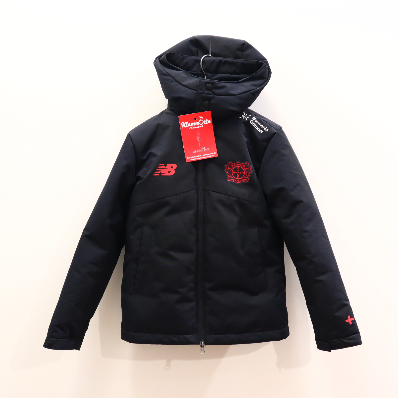 Jacke new balance 134 schwarz Logo/Print Anorak Zwei-Wege-Reissverschluss Herbst/Winter BAYER LEVERKUSEN
